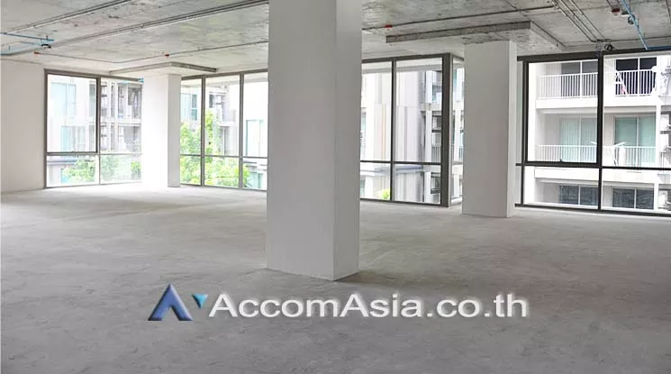  Office space For Rent in Sukhumvit, Bangkok  near BTS Punnawithi (AA15169)